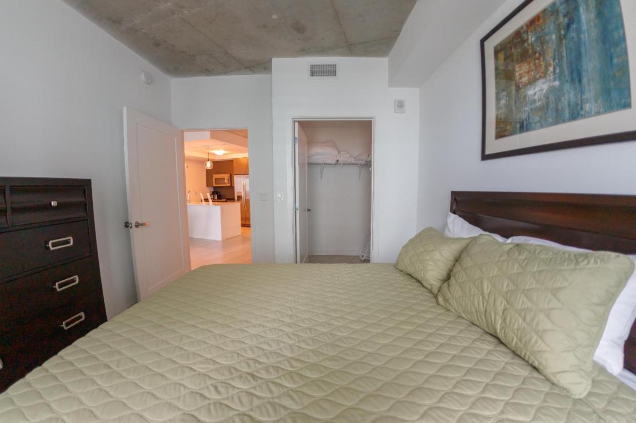 Midtown Miami Residences Доръл Екстериор снимка