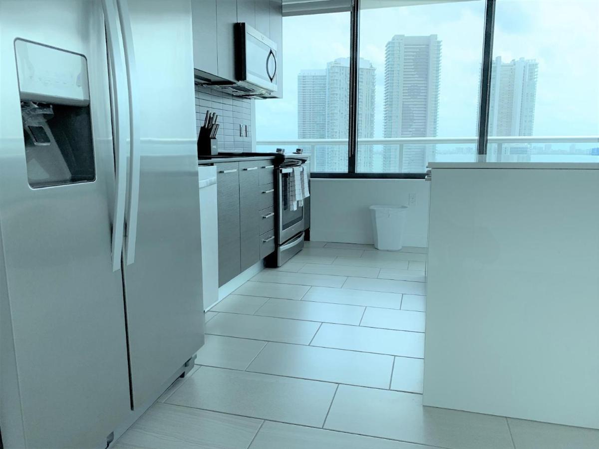 Midtown Miami Residences Доръл Екстериор снимка