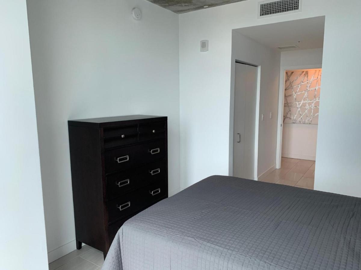 Midtown Miami Residences Доръл Екстериор снимка