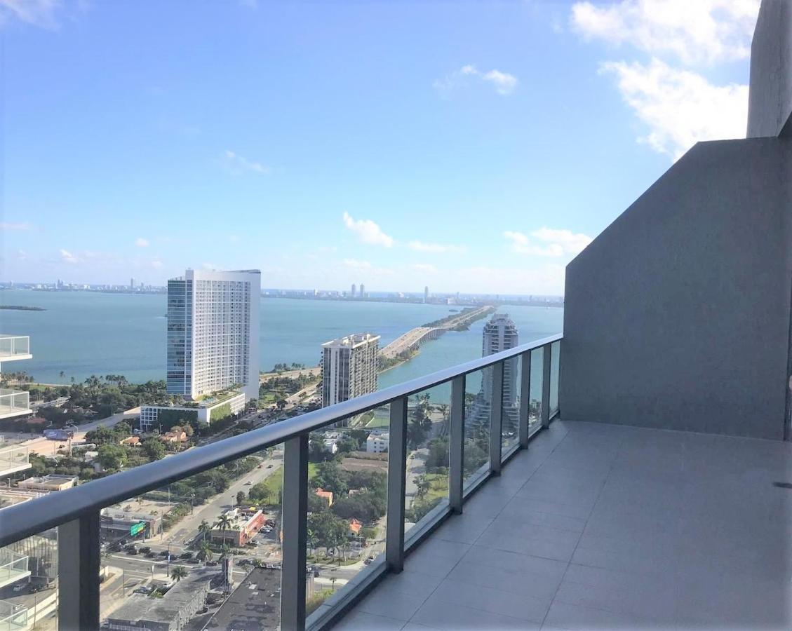 Midtown Miami Residences Доръл Екстериор снимка